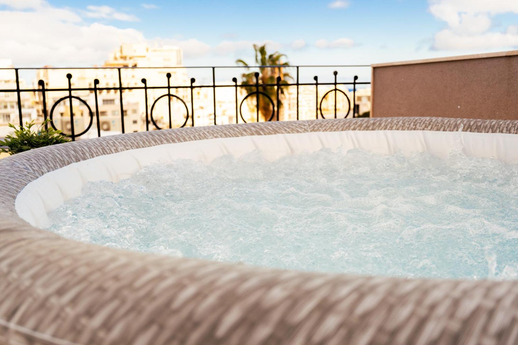 La88 Bayview Penthouse With Jacuzzi Apartment Sliema Luaran gambar